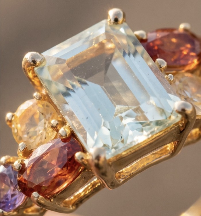 Julietta 5.2 carat Brazilian Citrine .925 Sterling Silver dipped in 18K Gold handcrafted ring; s. 8 - Close-up of a Julietta 5.2 ct Brazilian Citrine in sterling silver setting.