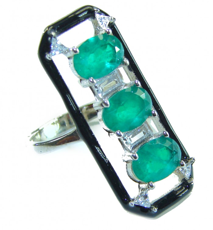 Art Deco 8.2 carat Colombian Emerald .925 Sterling Silver handcrafted Ring size 6 - Art Deco Colombian emerald ring, close-up view of stones and setting.