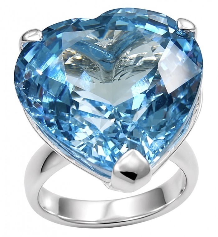 Angel's Heart Luxurious 29.8 carat Swiss Blue Topaz .925 Silver handcrafted LARGE SOLID Ring s. 7 - Heart-shaped blue topaz ring, close-up view.