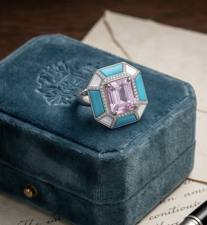 Emily - Art Deco -Precious genuine 10.2 carat Kunzite inlay Turquoise .925 Sterling Silver handcrafte Cocktail Ring s. 7 1/4 - Art Deco ring with 10.2 carat Kunzite, top view on velvet box.