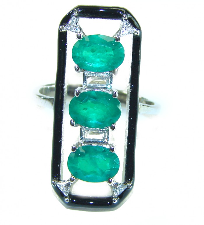Art Deco 8.2 carat Colombian Emerald .925 Sterling Silver handcrafted Ring size 6 - Front view of Art Deco 8.2 carat Colombian Emerald ring in silver