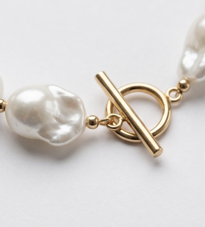 Outstanding Mother of pearl golden handcrafted Statement necklace - photo 4