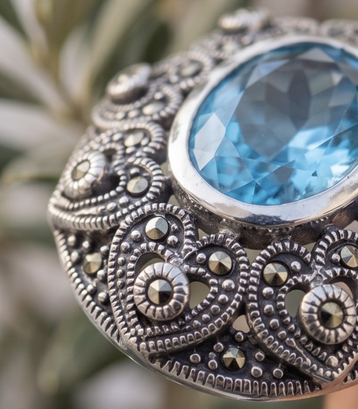 Vintage style 10.8 carat Swiss Blue Topaz .925 Sterling Silver DIPPED IN RHODIUM handmade Pendant - Close-up of vintage style blue topaz set in sterling silver filigree