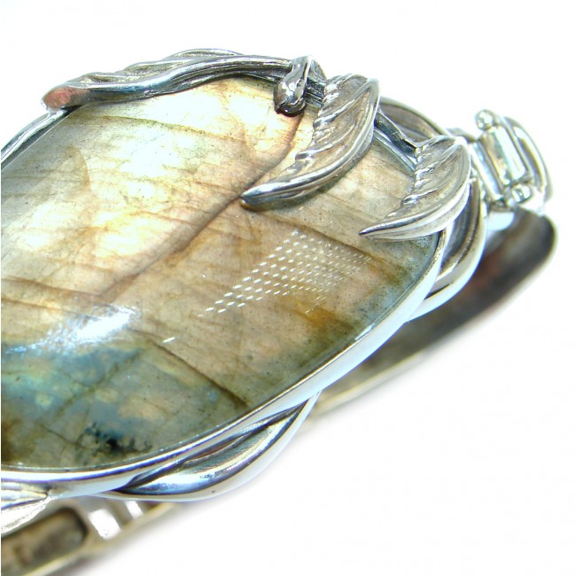 Beautiful Shimmering Labradorite Sterling Silver handmade Bracelet
