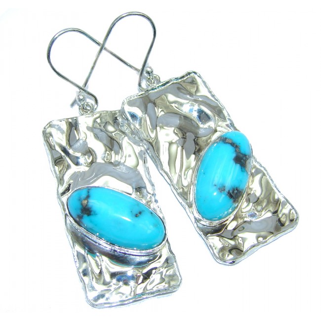 Perfect Design Turquoise hammered Sterling Silver earrings