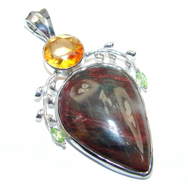 Fabuloue Plume Moss Agate Sterling Silver pendant