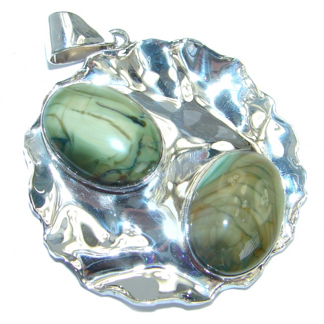 Moderen Design Labradorite Hammered .925 Sterling Silver Pendant