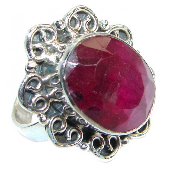 Large intense Ruby .925 Sterling Silver ring; s. 7