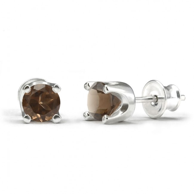 Elegant studs in sterling silver with a smoky quartz