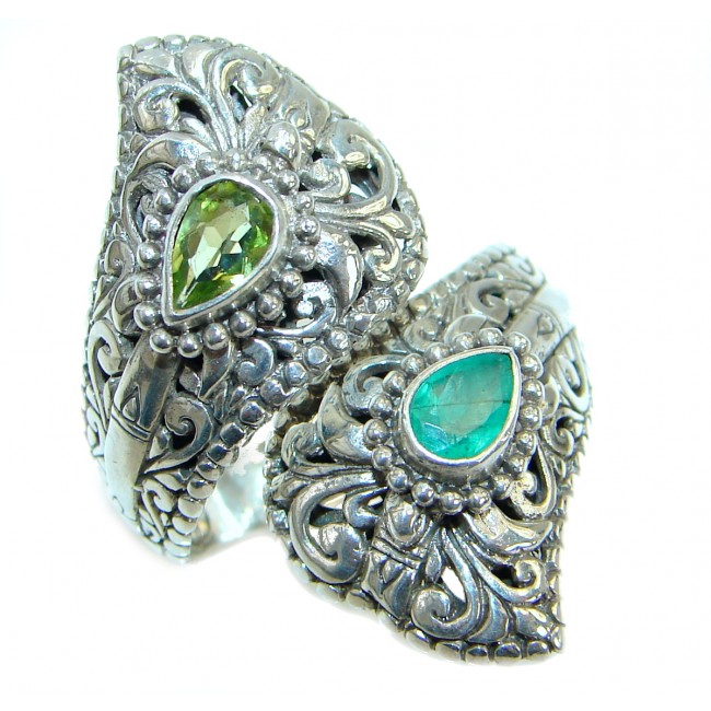 Emerald Peridot .925 Sterling Silver handmade Cocktail Ring s. 6 1/4
