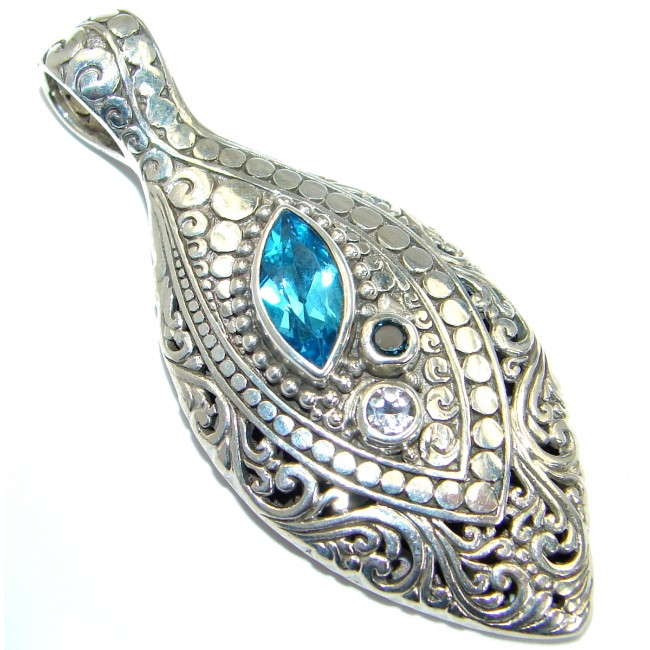 Blue Aura London Blue Topaz .925 Sterling Silver handmade Pendant