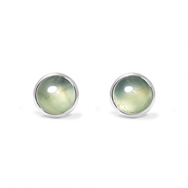 Charming studs earrings in sterling silver with a prehnite