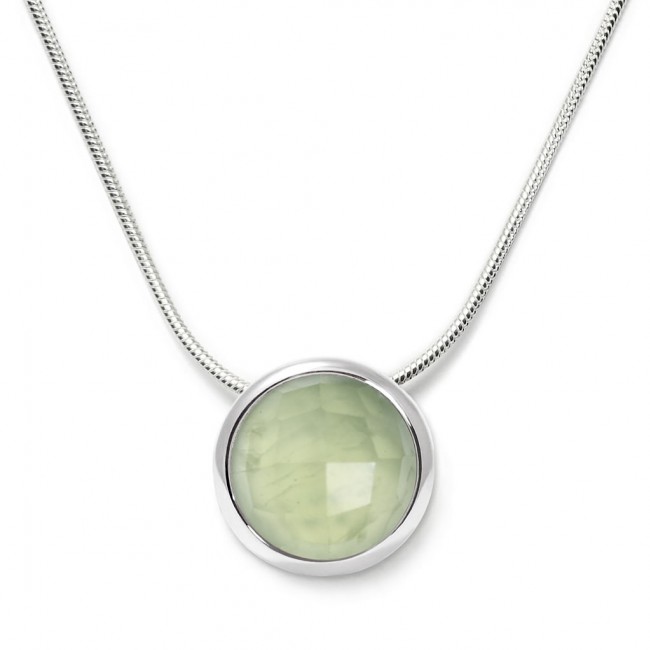 Charming necklace in sterling silver with a prehnite