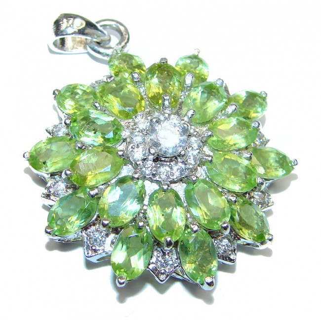 Royal quality genuine Peridot .925 Sterling Silver handcrafted Pendant