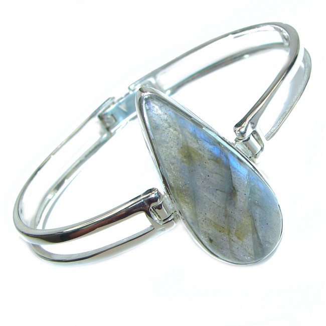 Beautiful Modern Shimmering Labradorite .925 Sterling Silver Bracelet