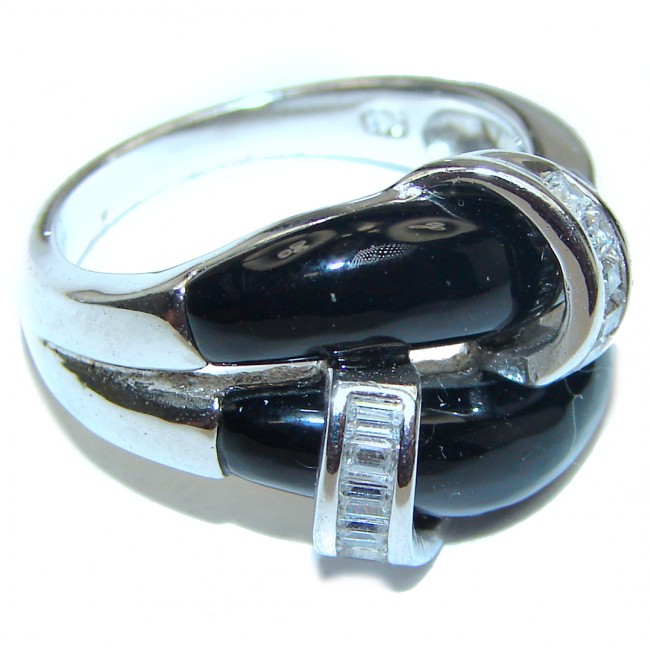 Elegant black Enamel .925 Sterling Silver Ring s. 7 1/4