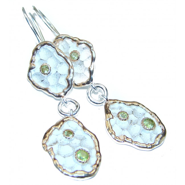 Rich Design Peridot .925 Sterling Silver in Antique White Patina handcrafted earrings