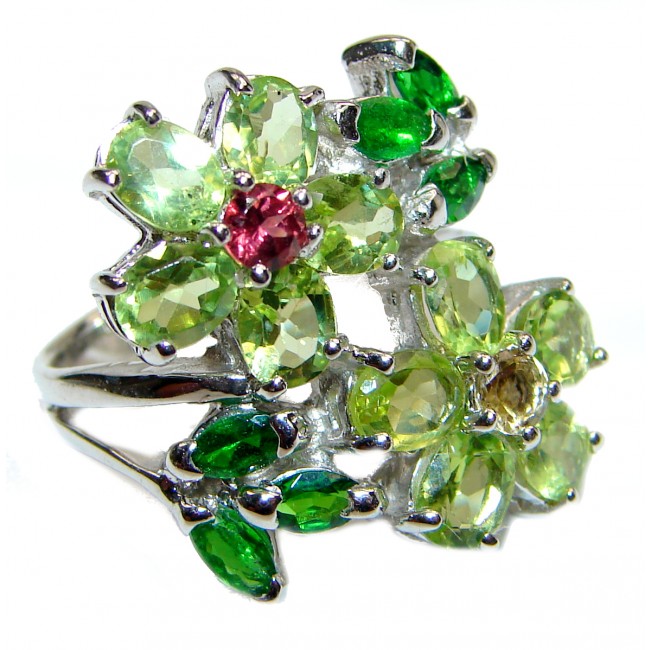 Green Meadow Natural Peridot .925 Sterling Silver handcrafted ring size 7