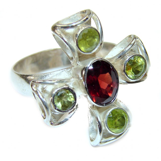 Majestic Authentic Garnet .925 Sterling Silver handmade Ring s. 8