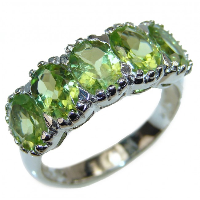 Posh Peridot .925 Sterling Silver handcrafted ring size 8