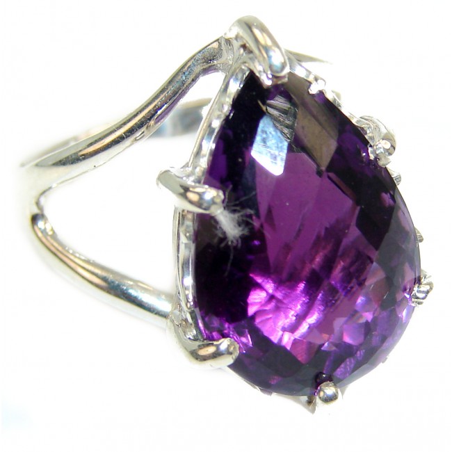 Purple Beauty 18.5 carat Amethyst .925 Sterling Silver Ring size 7 1/2