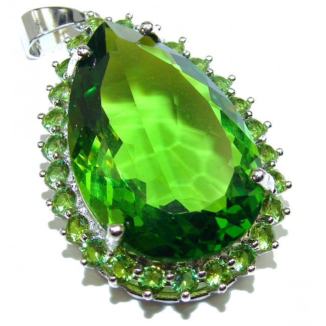 33.5 carat Genuine Green Quartz .925 Sterling Silver handcrafted pendant