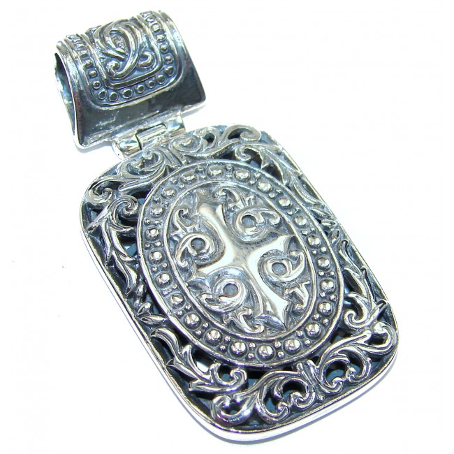 Sterling .925 Silver Bali handmade Pendant