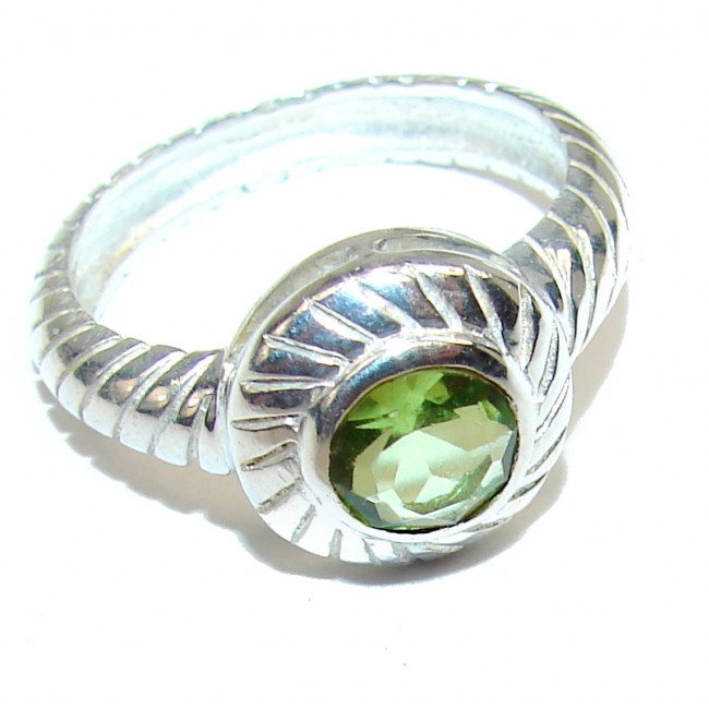 Energizing genuine Peridot .925 Sterling Silver handcrafted Ring size 7 1/2