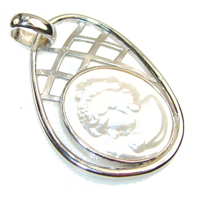 Cameo Blister Pearl Sterling Silver pendant