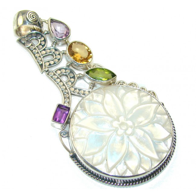 Stylish White Blister Pearl Sterling Silver pendant