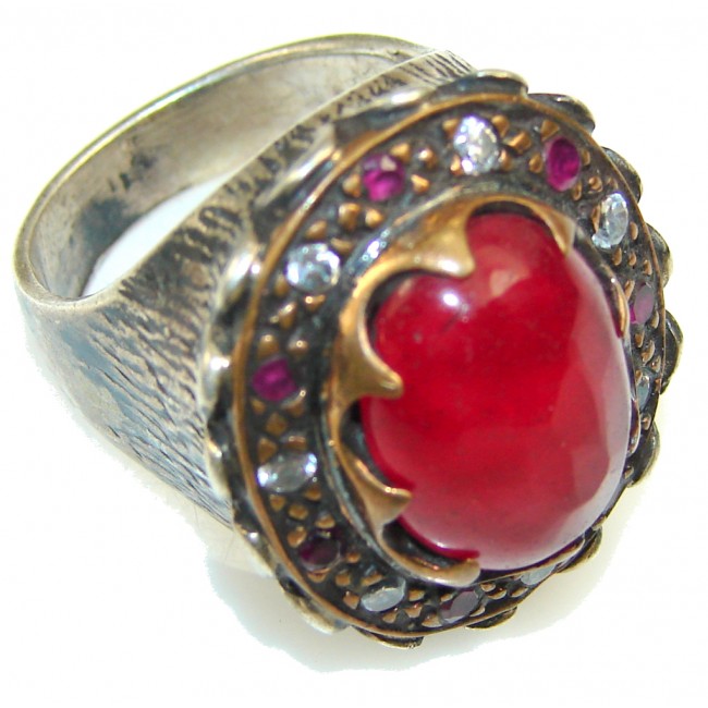 Vintage Design!! Ruby Sterling Silver ring s. 7 1/2