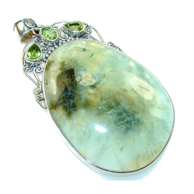 Excellent Green Moss Prehnite Sterling Silver Pendant
