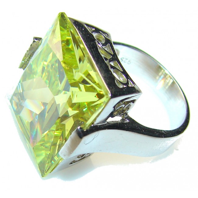 California Style!! Yellow Quartz Sterling Silver ring s. 5 1/2