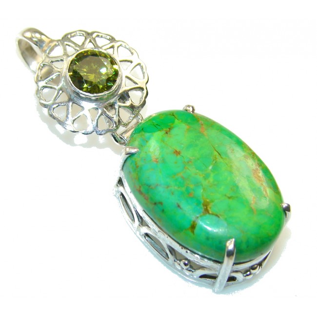 Vintage style Green Turquoise Sterling Silver Pendant