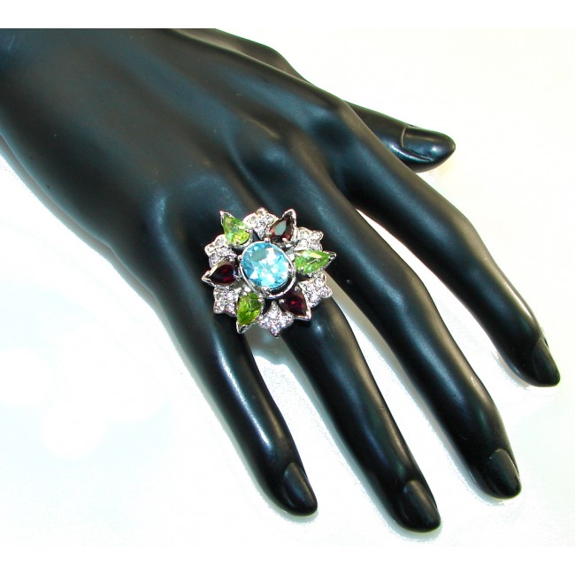 Beautiful Design!! Swiss Blue Topaz Sterling Silver Ring s. 7 1/2