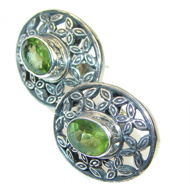 Simple! Green Peridot Sterling Silver earrings