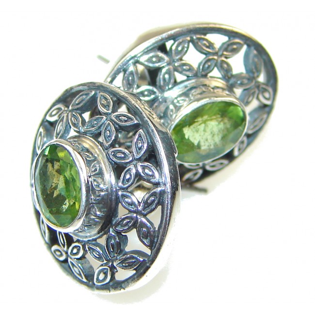 Simple! Green Peridot Sterling Silver earrings