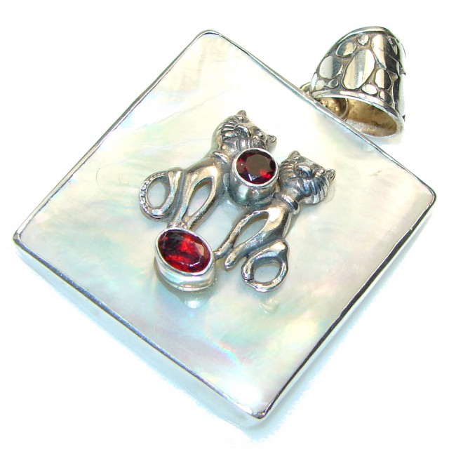 Stylish!! Blister Pearl Sterling Silver pendant