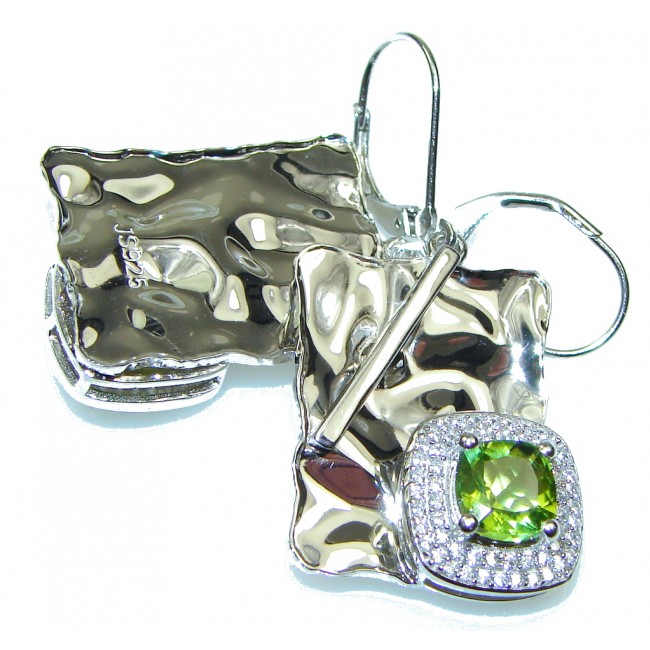 Modern Design Ganuine Peridot Hammered Sterling Silver earrings