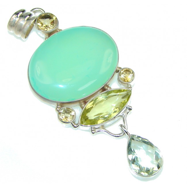 Amazing Color Of Green Agate Sterling Silver Pendant