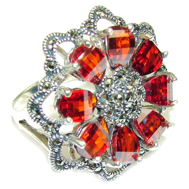 Floral Design Garnet Quartz & Marcasite Sterling Silver Ring s. 9