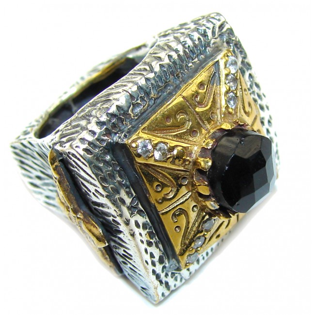 Amazing Black Onyx Two Tones Sterling Silver Ring s. 7