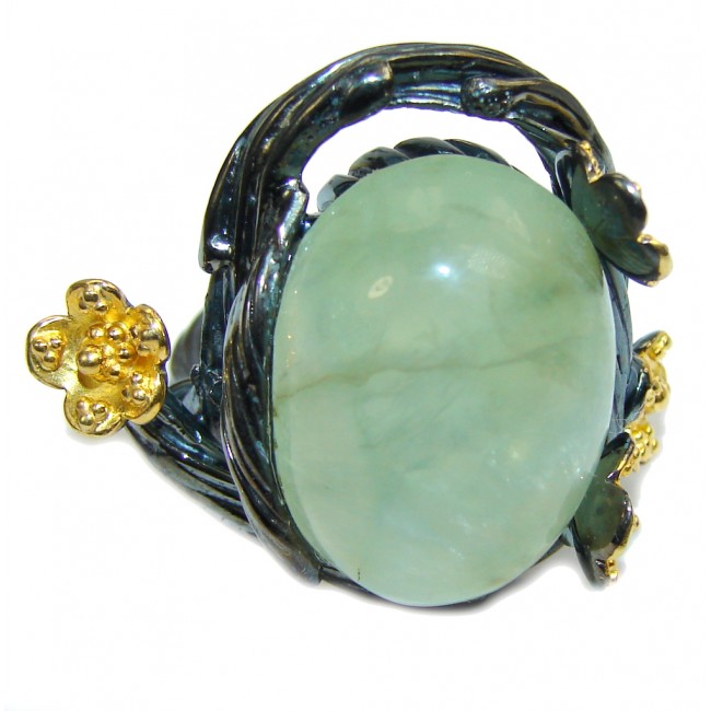 Trully Marvelous AAA+ Green Prehnite Two Tones Sterling Silver ring; s. 9
