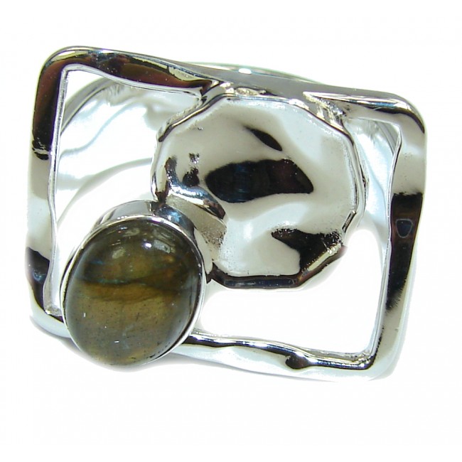 Modern Shimmering Labradorite Sterling Silver Ring s. 7