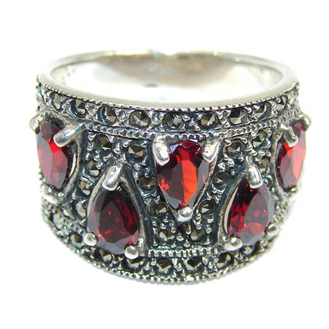 Victorian Style Garnet Marcasite Sterling Silver Ring s. 7
