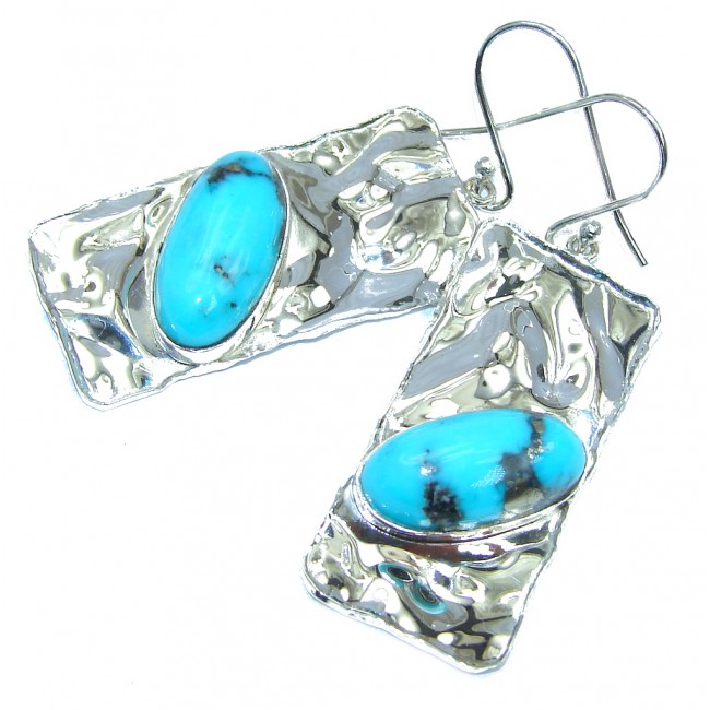 Perfect Design Turquoise hammered Sterling Silver earrings