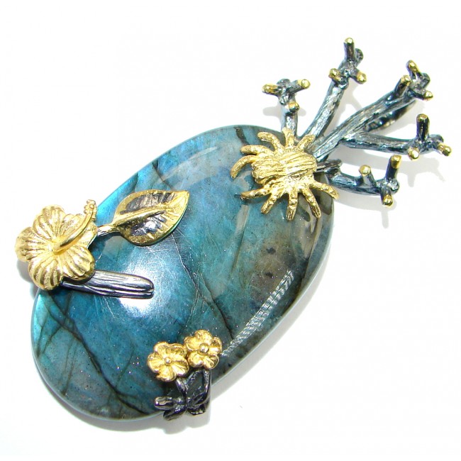 Traditional Floral Design Labradorite Gold over Sterling Silver Pendant