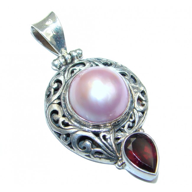 Amazing Quality Rainbow Pearl Sterling Silver Pendant