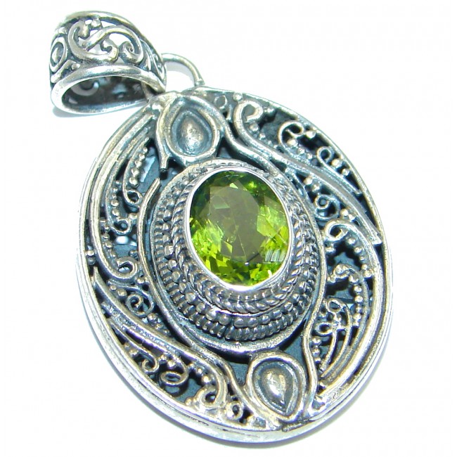 Precious Natural Peridot Sterling Silver handcrafted Pendant