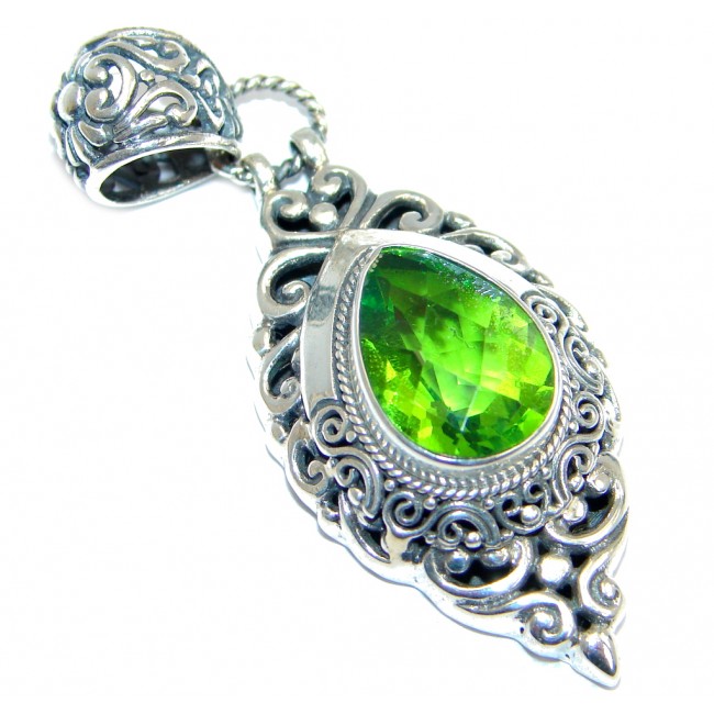 Simple Beauty natural Peridot Sterling Silver handcrafted Pendant